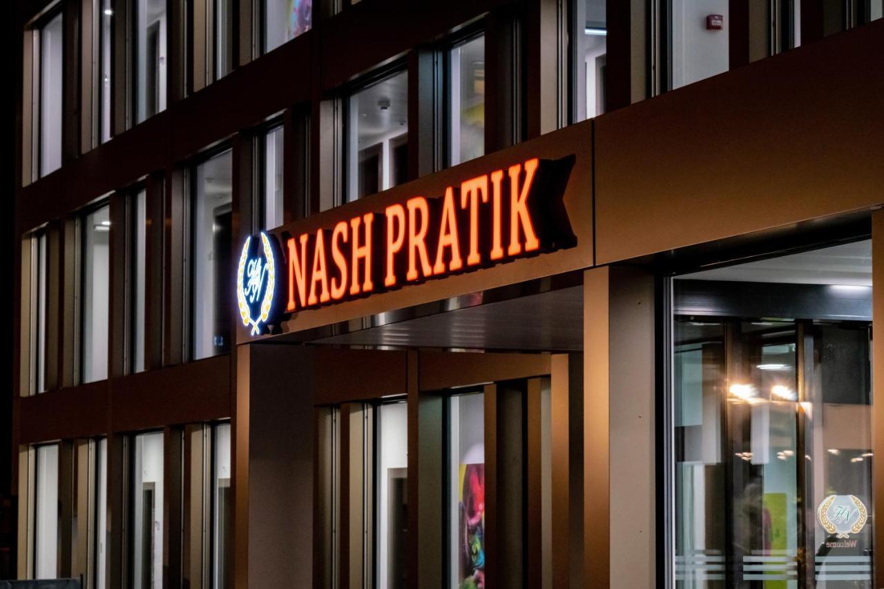 Nash Pratik Hotel Vernier Exterior photo