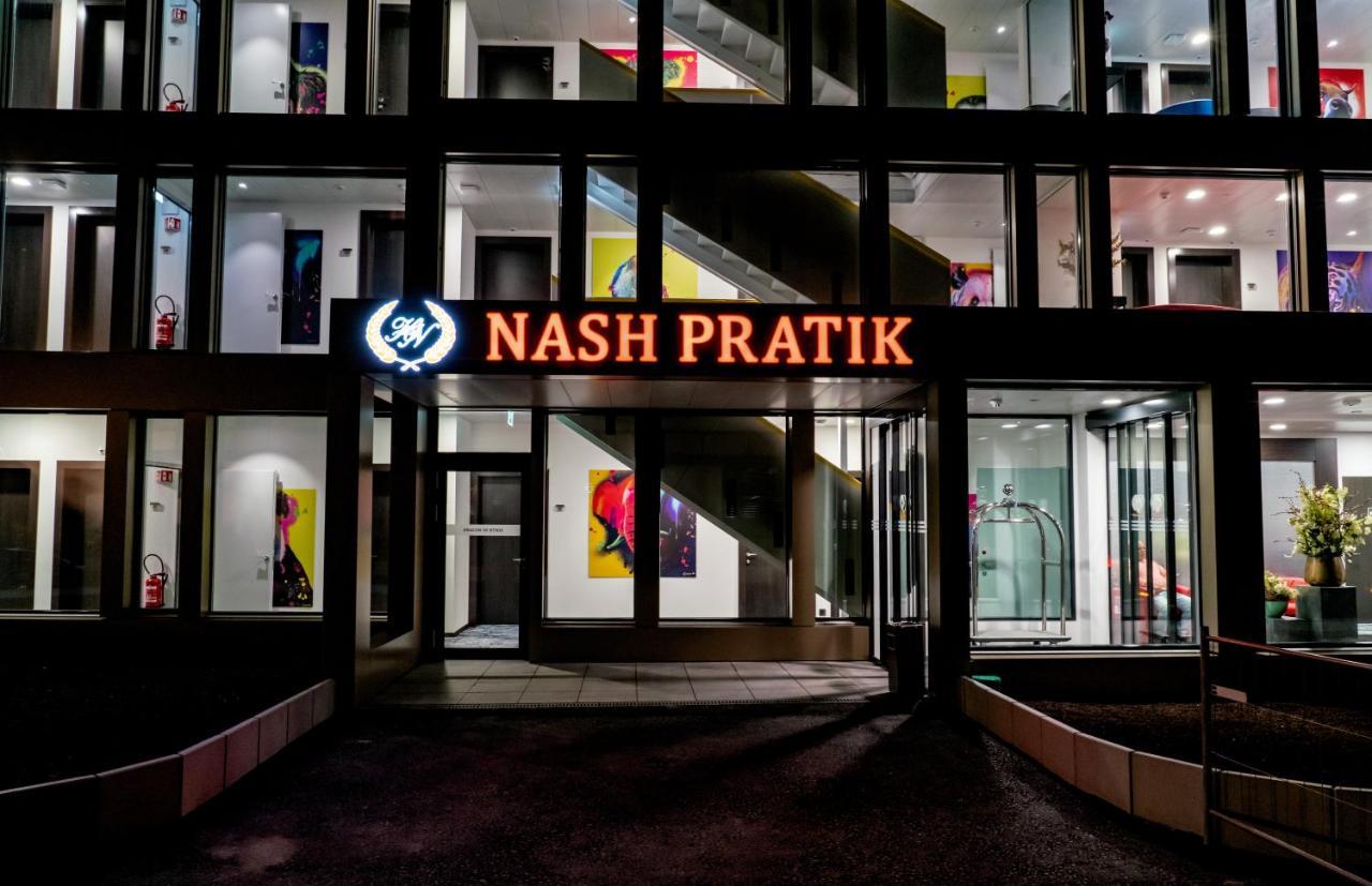 Nash Pratik Hotel Vernier Exterior photo