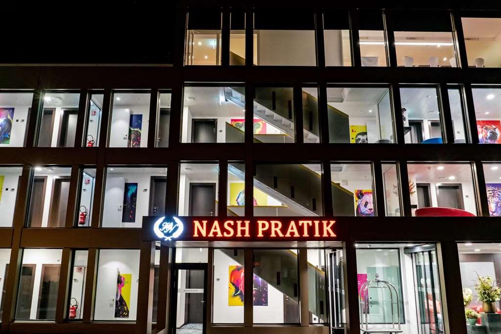 Nash Pratik Hotel Vernier Exterior photo
